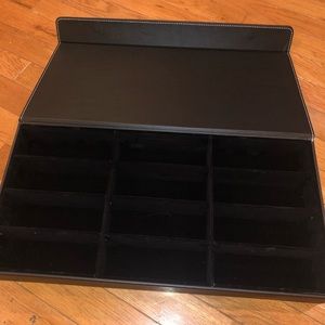 12 SLOT SUNGLASS HOLDER